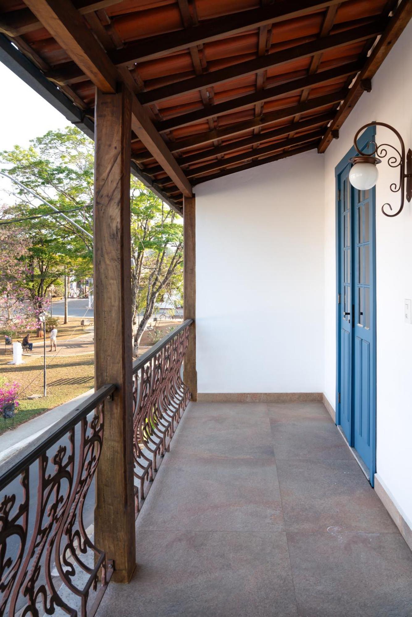 Casa Da Tuta Pousada 蒂拉登特斯 外观 照片